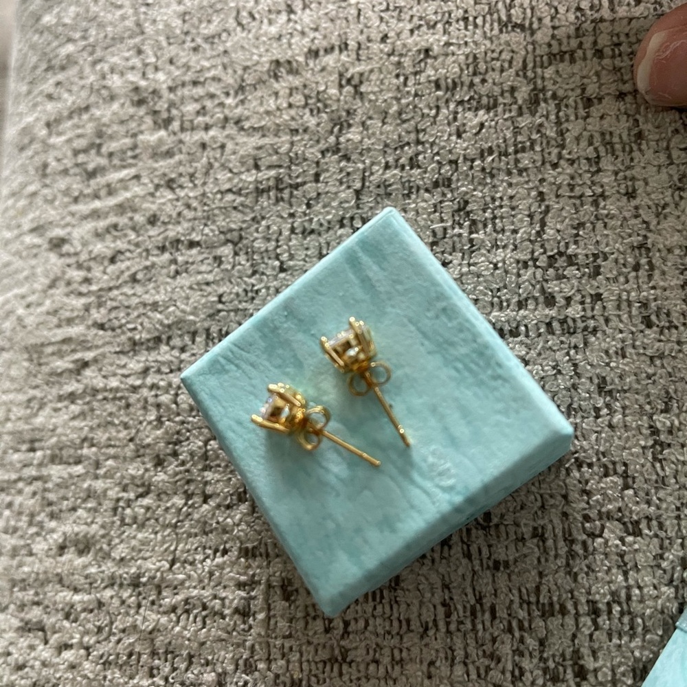 10k gold earrings